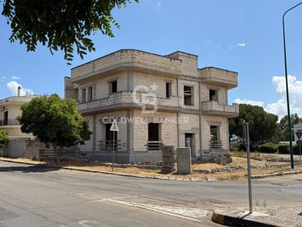 casa indipendente in vendita a Martano