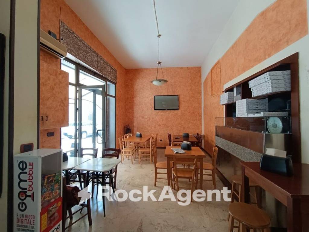 negozio in vendita a Martano