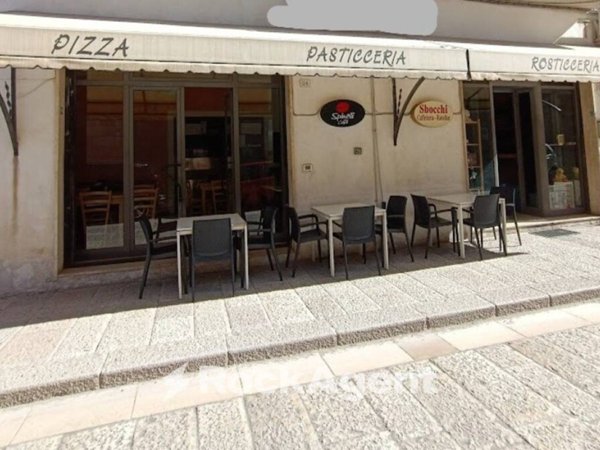 negozio in vendita a Martano