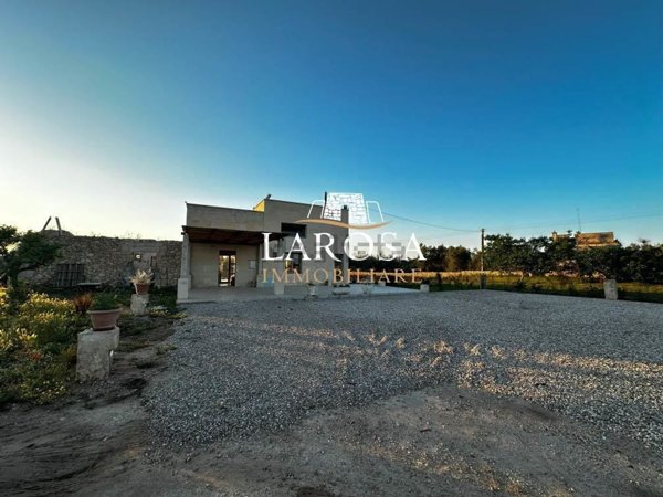 casa indipendente in vendita a Martano