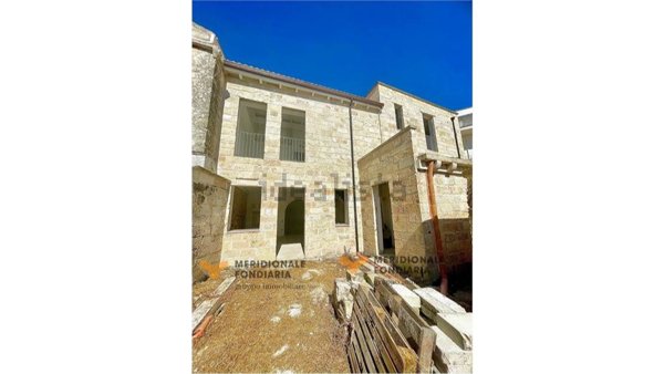 casa indipendente in vendita a Martano