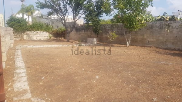 casa indipendente in vendita a Martano