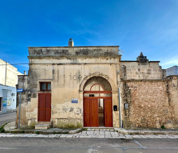 casa indipendente in vendita a Martano