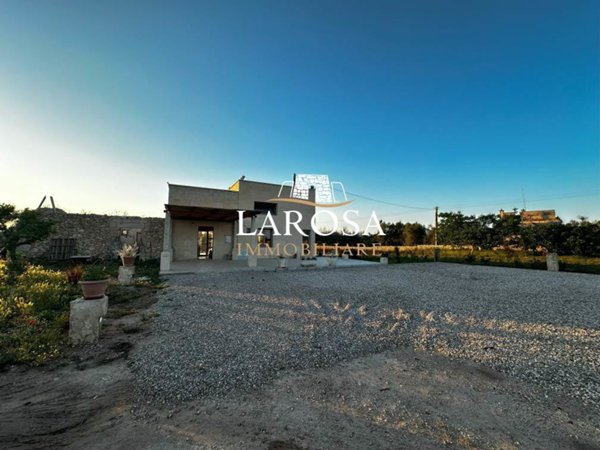 casa indipendente in vendita a Martano