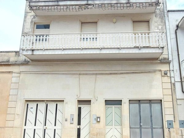 casa indipendente in vendita a Martano