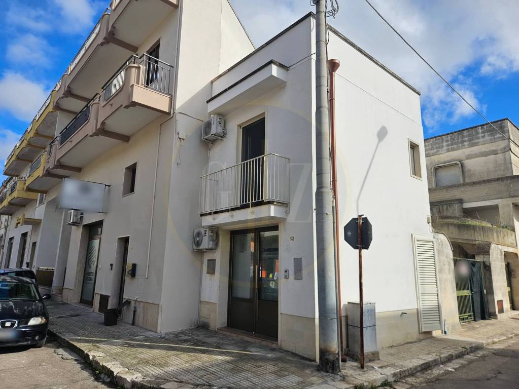 ufficio in vendita a Martano