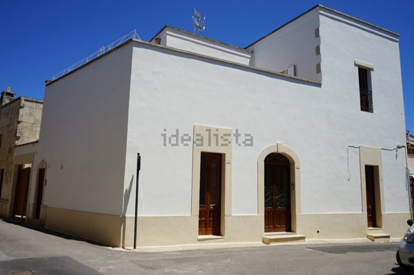 casa indipendente in vendita a Martano