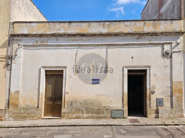 casa indipendente in vendita a Martano