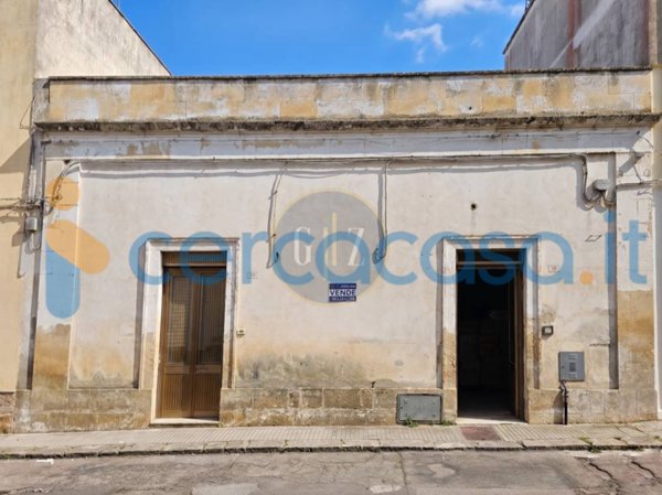 casa indipendente in vendita a Martano