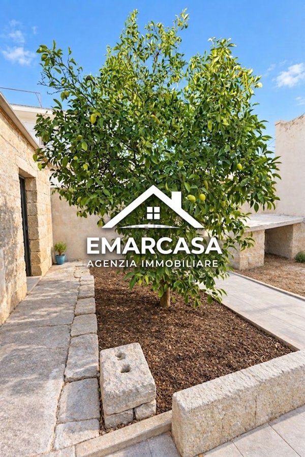 casa indipendente in vendita a Martano