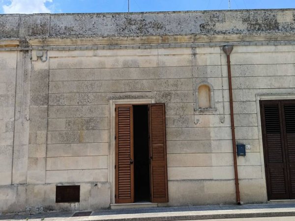 casa indipendente in vendita a Martano