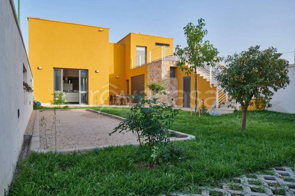 casa indipendente in vendita a Martignano