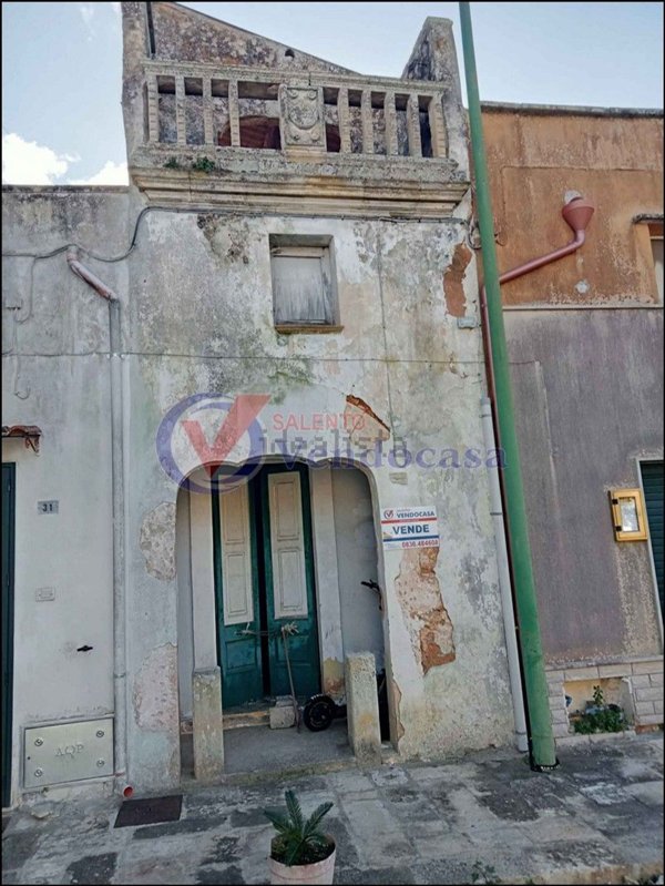 casa indipendente in vendita a Martignano