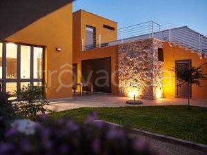 casa indipendente in vendita a Martignano