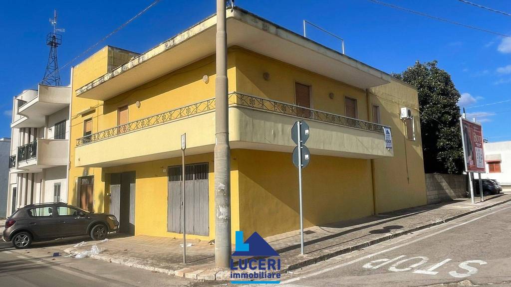 casa indipendente in vendita a Matino