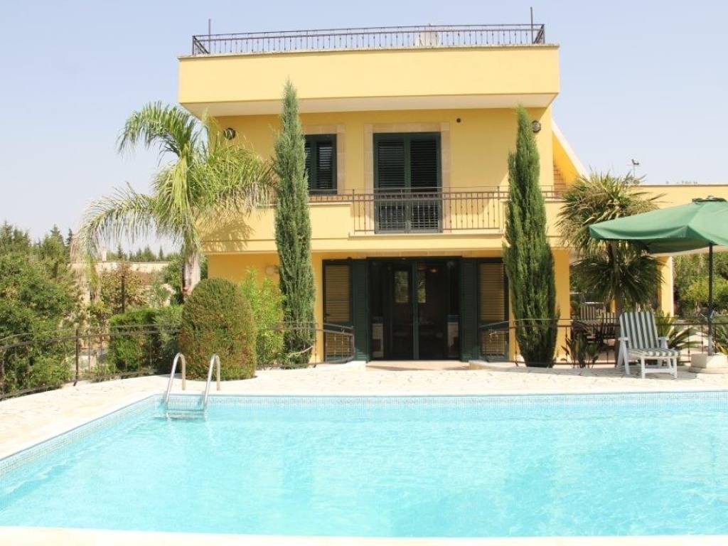 casa indipendente in vendita a Matino