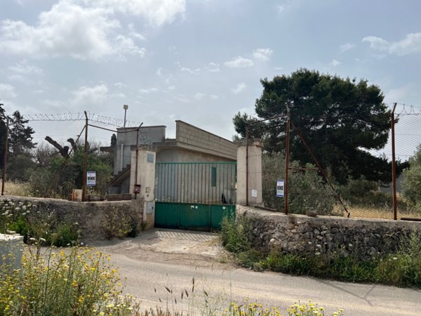 casa indipendente in vendita a Matino