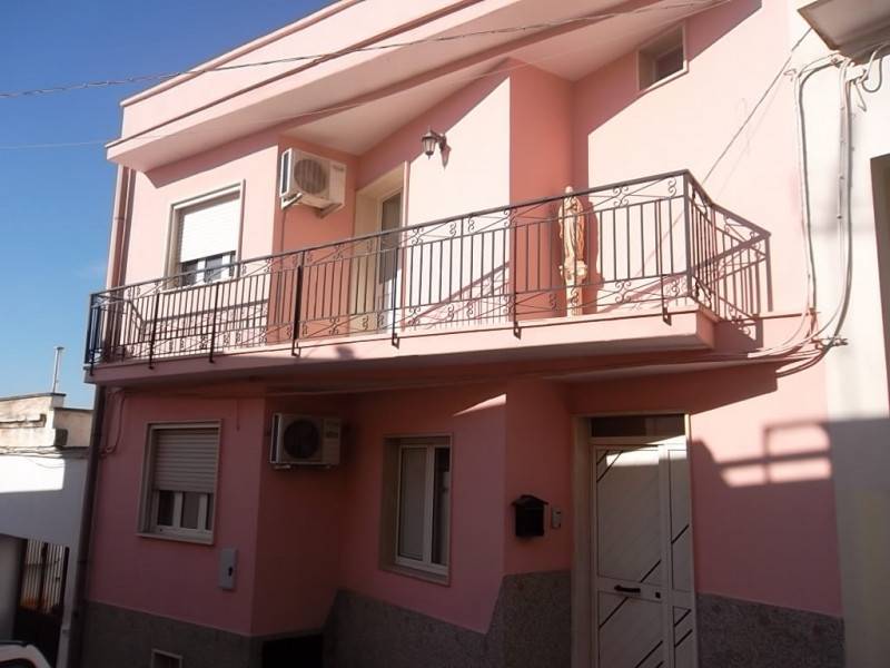 casa indipendente in vendita a Matino