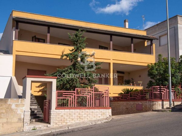 casa semindipendente in vendita a Matino