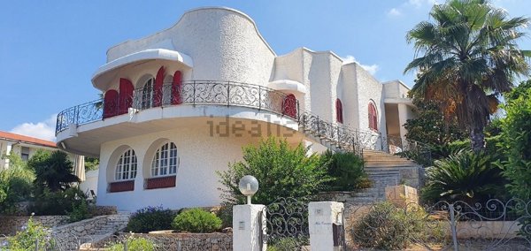 casa indipendente in vendita a Matino