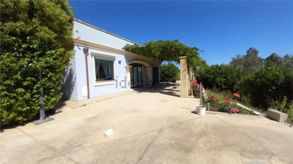 casa indipendente in vendita a Matino