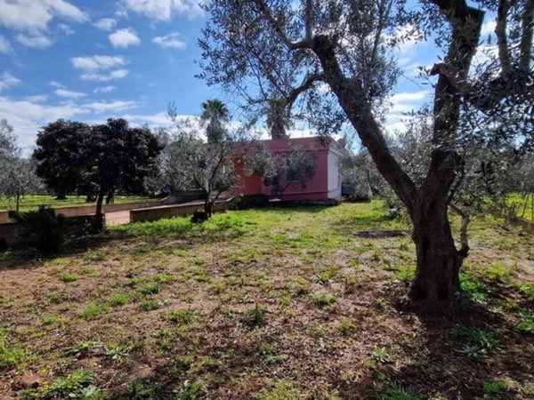 casa indipendente in vendita a Matino