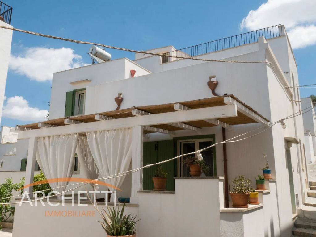 casa indipendente in vendita a Matino
