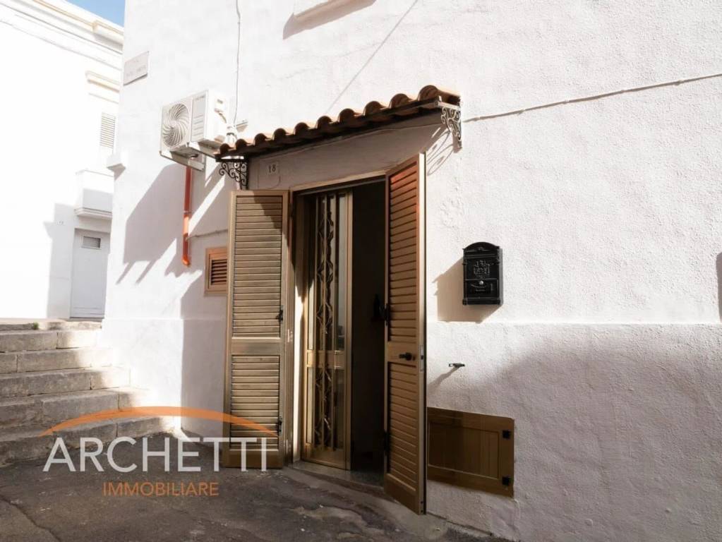 casa indipendente in vendita a Matino