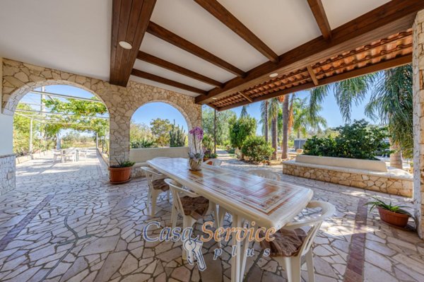 casa indipendente in vendita a Matino