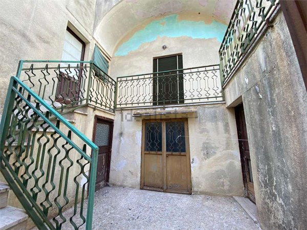 casa indipendente in vendita a Matino