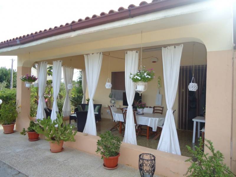 casa indipendente in vendita a Matino