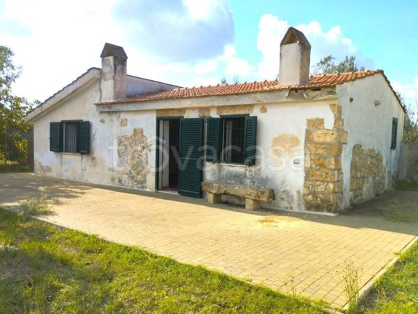 casa indipendente in vendita a Matino