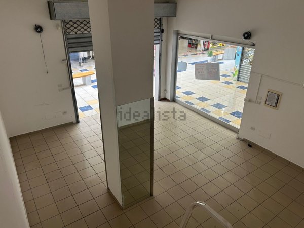 locale commerciale in vendita a Matino