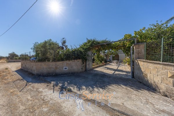 casa indipendente in vendita a Matino