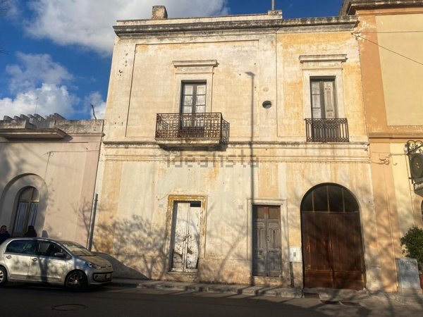 casa indipendente in vendita a Matino