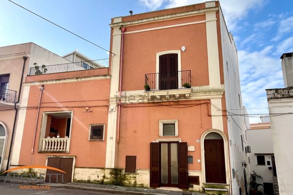 casa indipendente in vendita a Matino