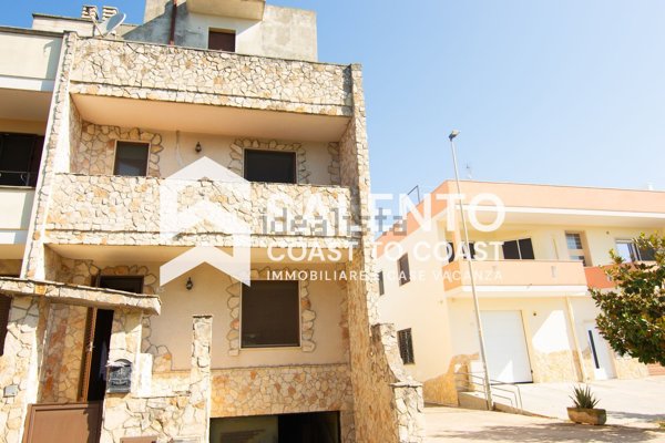 casa indipendente in vendita a Matino