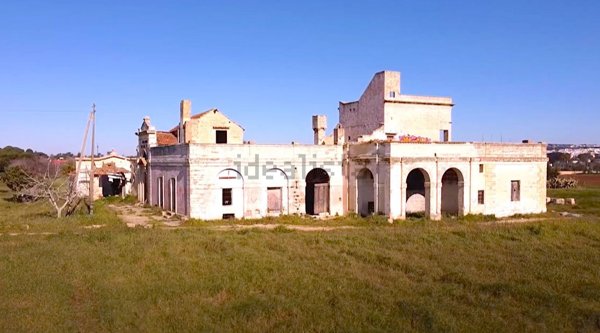 casa indipendente in vendita a Matino