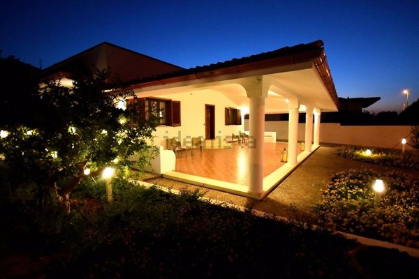 casa indipendente in vendita a Matino