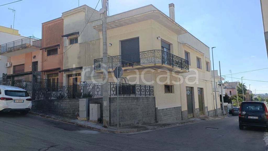 casa indipendente in vendita a Matino