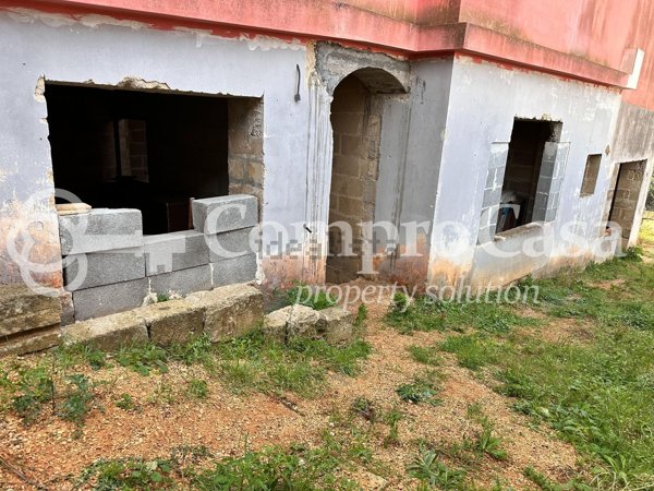 casa indipendente in vendita a Matino