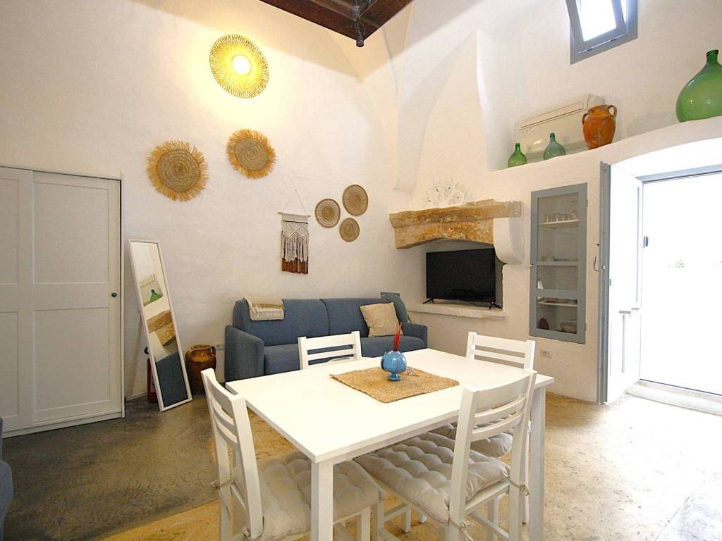 casa indipendente in vendita a Matino