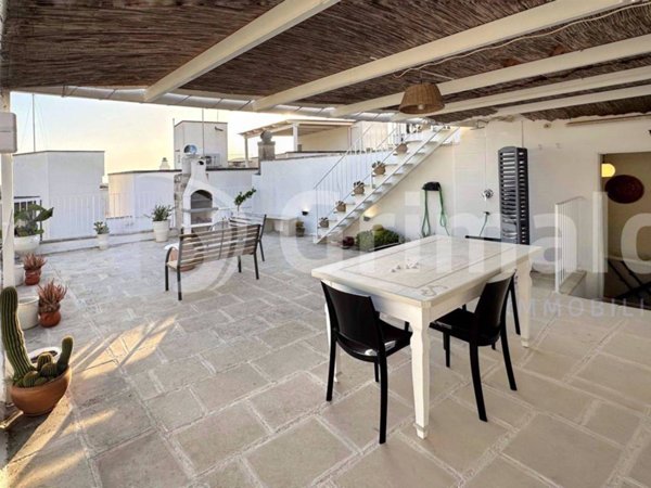 casa indipendente in vendita a Matino in zona Bosco