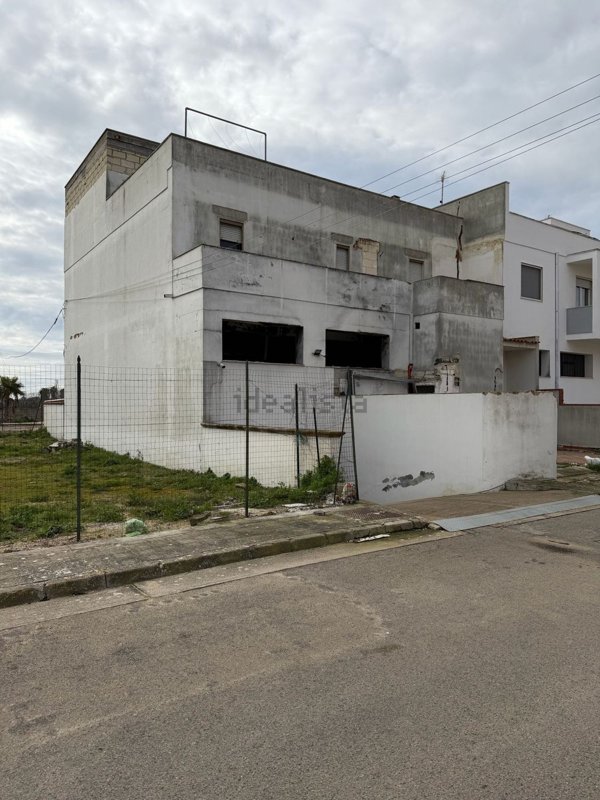 casa indipendente in vendita a Matino