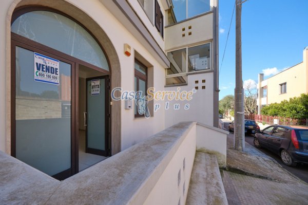 negozio in vendita a Matino