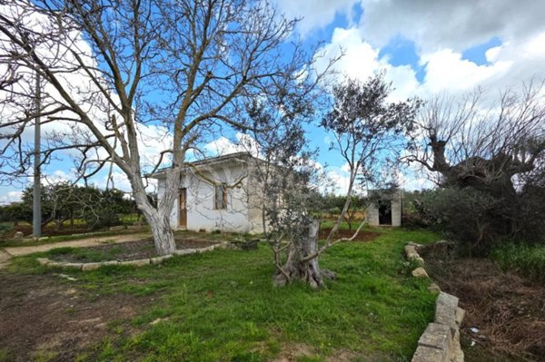 casa indipendente in vendita a Matino