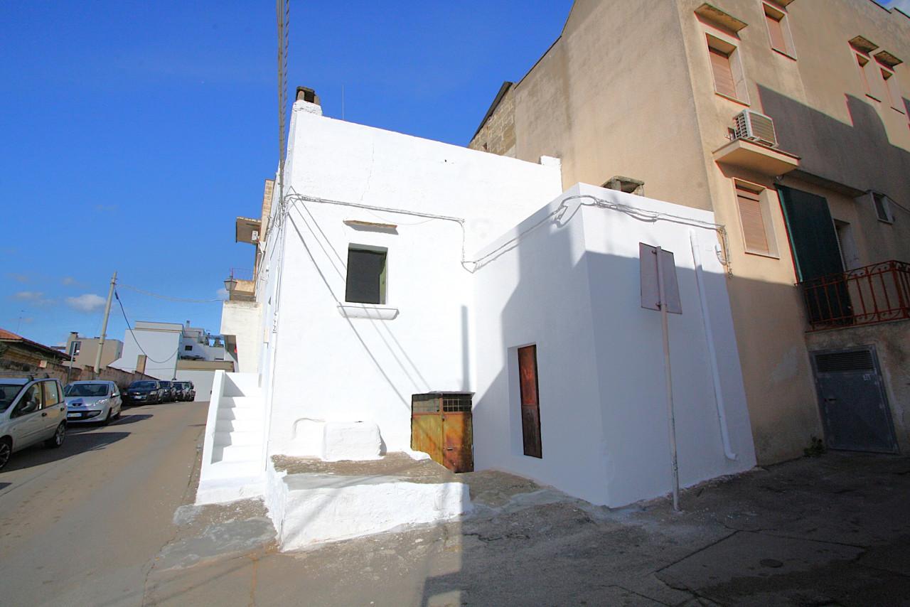 casa indipendente in vendita a Matino