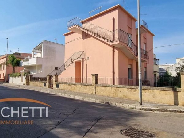 casa indipendente in vendita a Matino