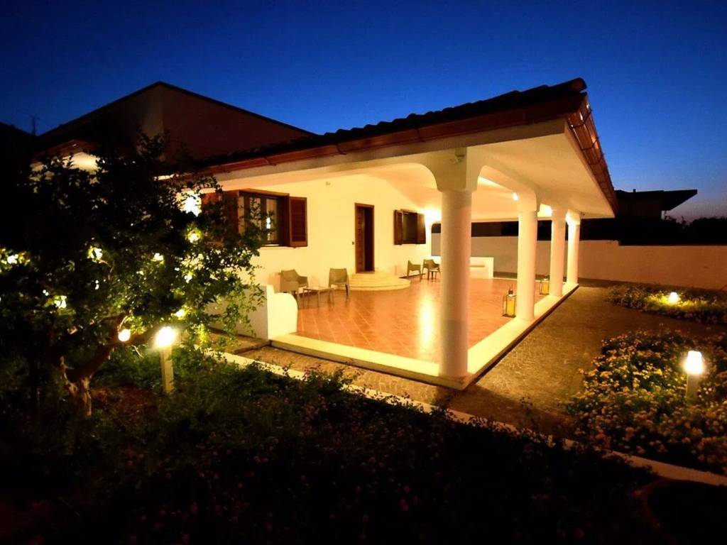 casa indipendente in vendita a Matino