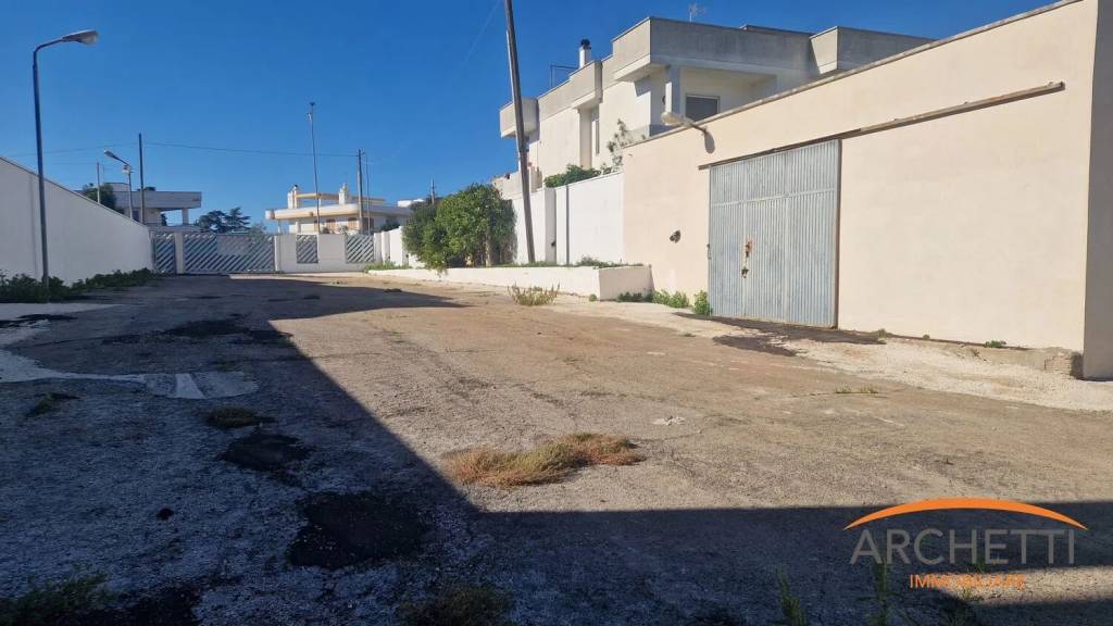 negozio in vendita a Matino